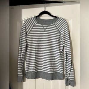 Lululemon long sleeved shirt - reversible. Great conditions- unknown size